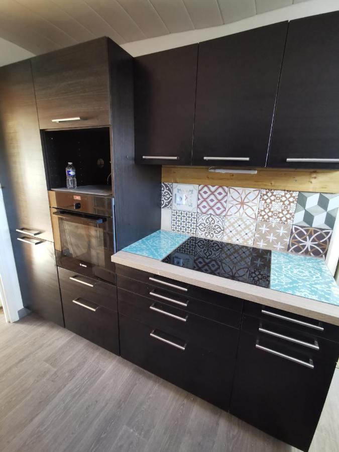 Chambre Privee Dans Appart Partage, Centre Ville, Avec Vue Sur Les Monuments Le Puy-en-Velay Luaran gambar